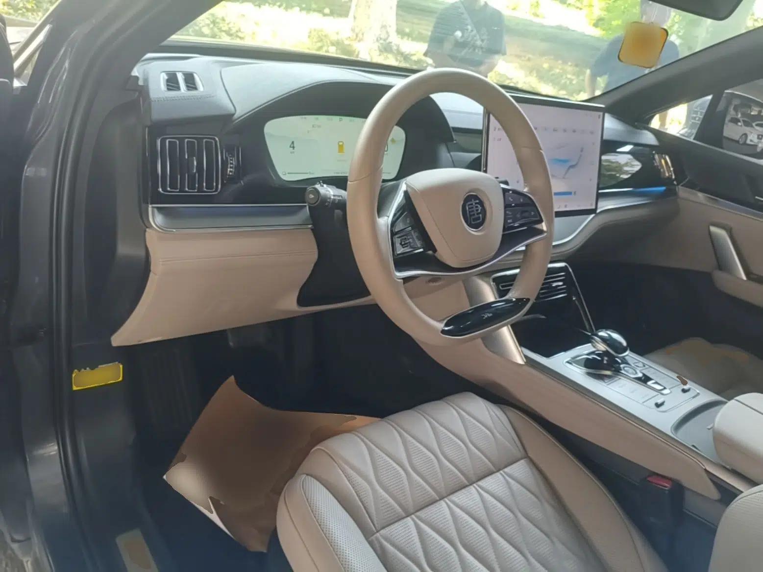 BYD Tang New Energy 2024 DM-i Glory Edition 112KM Prestige Model — миниатюра 21
