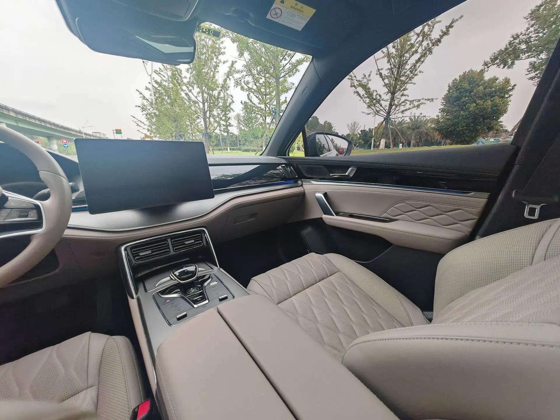 BYD Tang New Energy 2024 DM-i Glory Edition 112KM Prestige Model — миниатюра 38