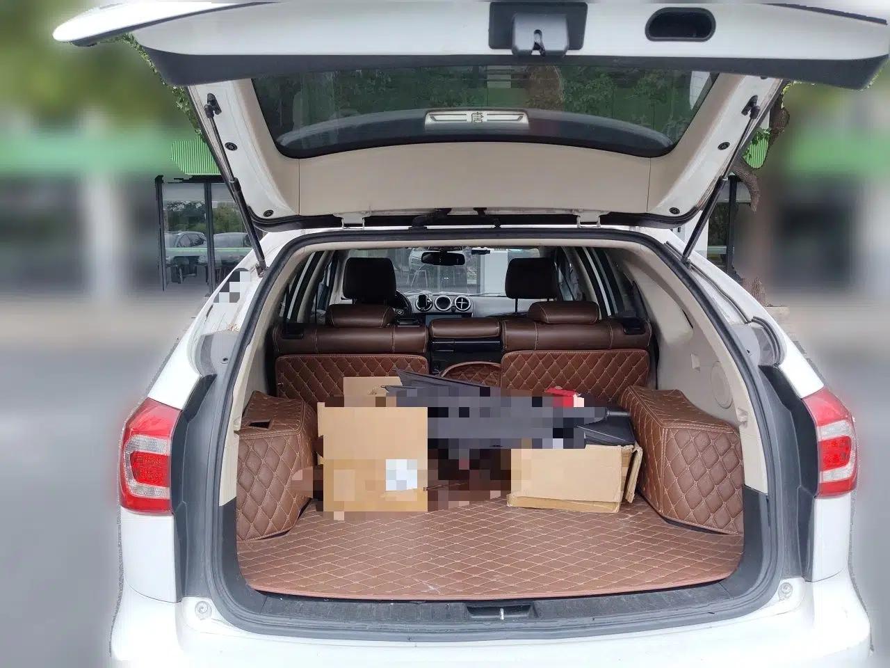 BYD Tang New Energy 2015 2.0T Four-Wheel-Drive Flagship Model — миниатюра 19