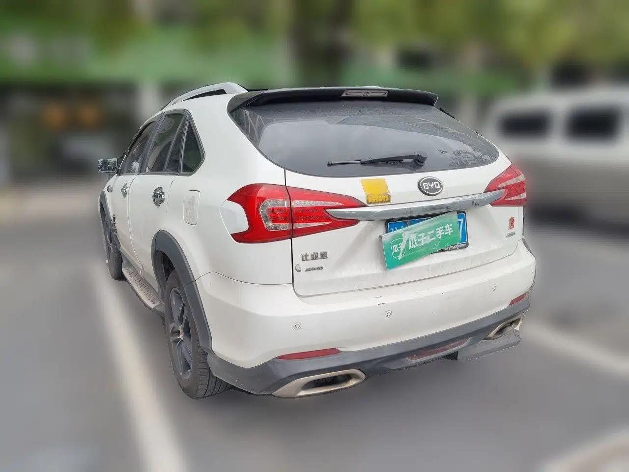 BYD Tang New Energy 2015 2.0T Four-Wheel-Drive Flagship Model — миниатюра 4
