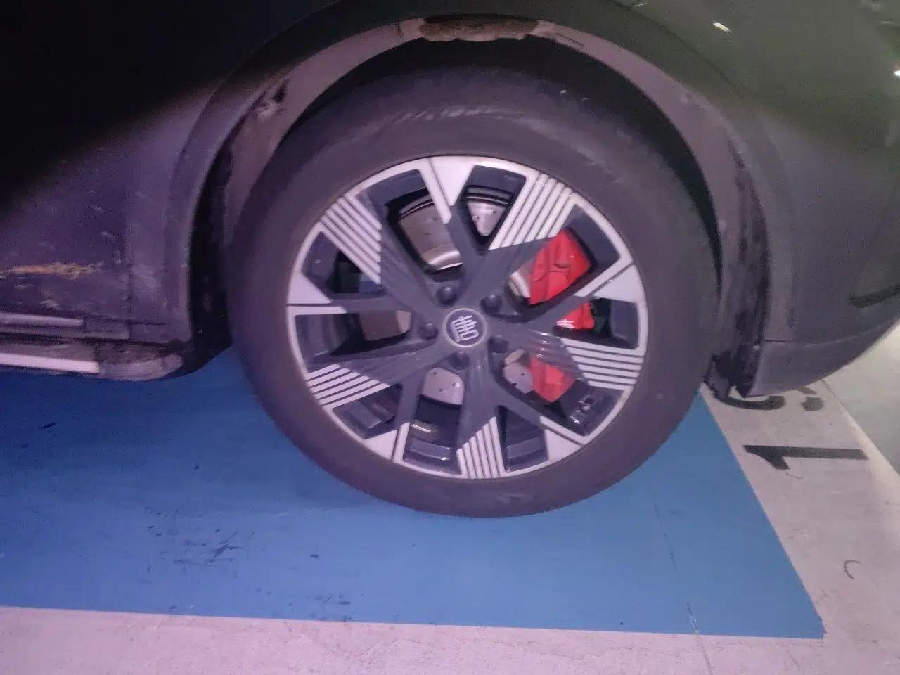 BYD Tang New Energy 2024 DM-p Champion Edition 215 km All-Wheel-Drive Flagship Model — миниатюра 8