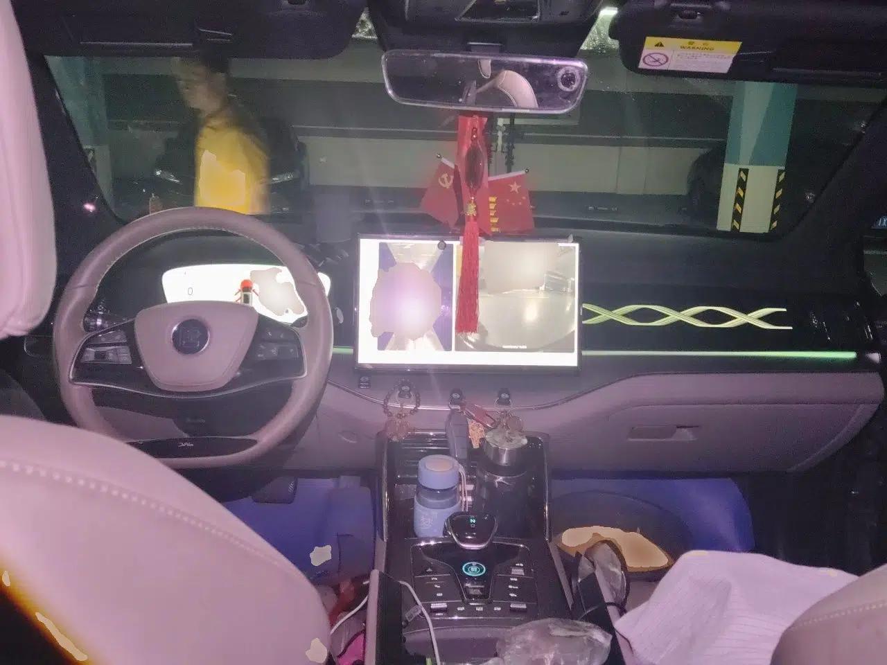 BYD Tang New Energy 2024 DM-p Champion Edition 215 km All-Wheel-Drive Flagship Model — миниатюра 9