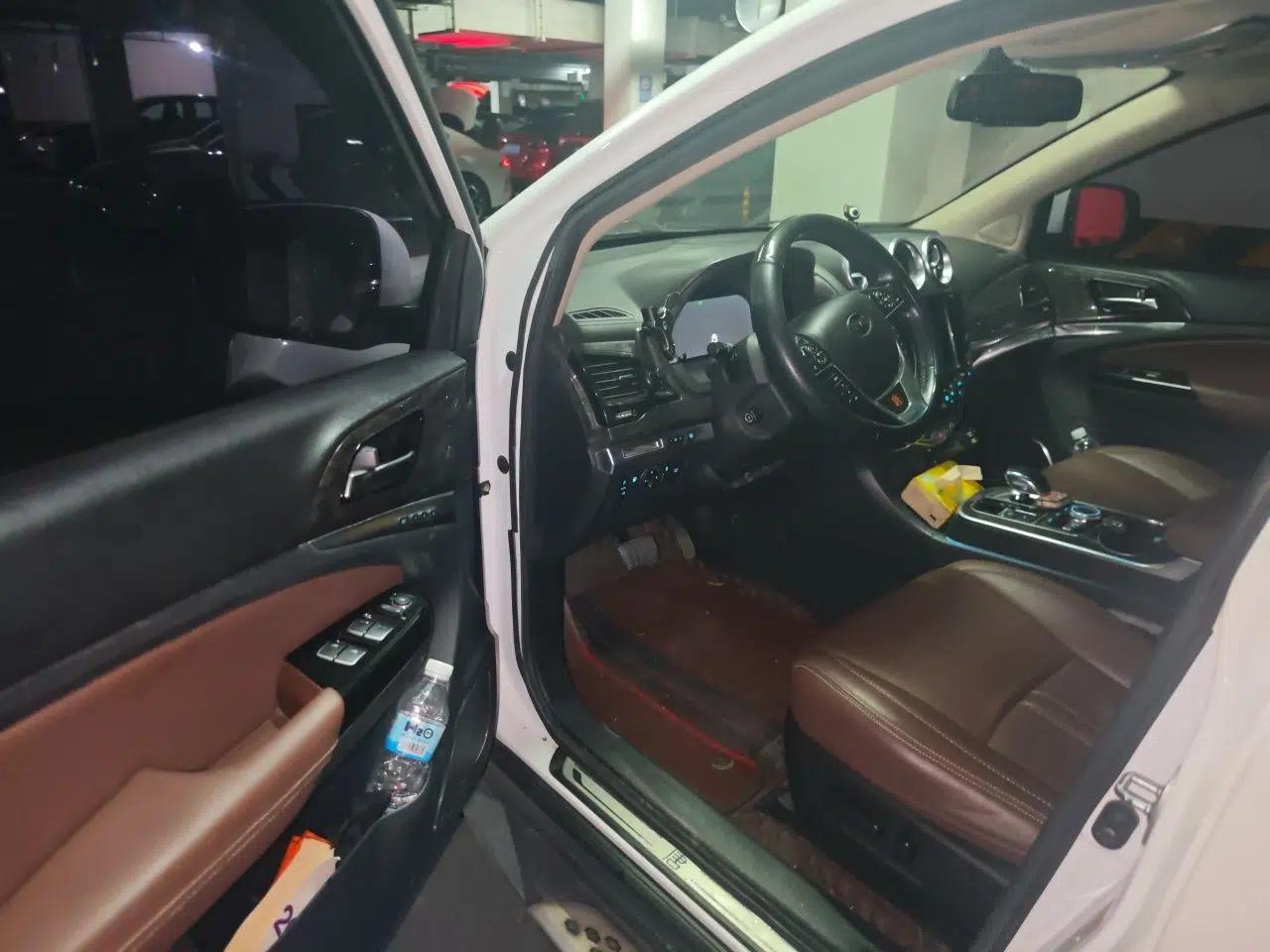 BYD Tang New Energy 2015 2.0T Four-Wheel-Drive Flagship Model — миниатюра 16