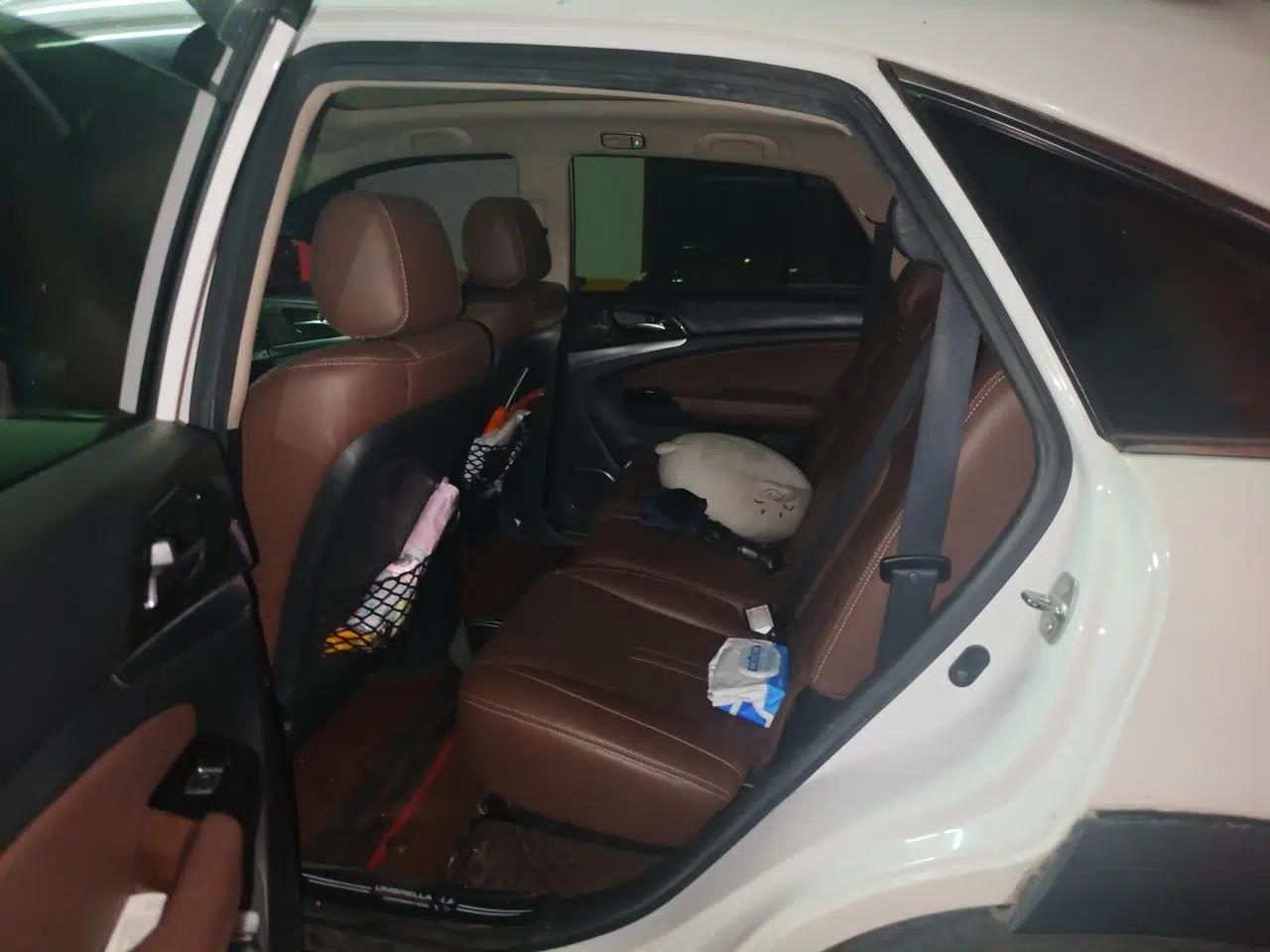 BYD Tang New Energy 2015 2.0T Four-Wheel-Drive Flagship Model — миниатюра 17