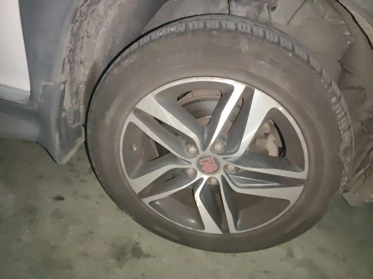 BYD Tang New Energy 2015 2.0T Four-Wheel-Drive Flagship Model — миниатюра 8