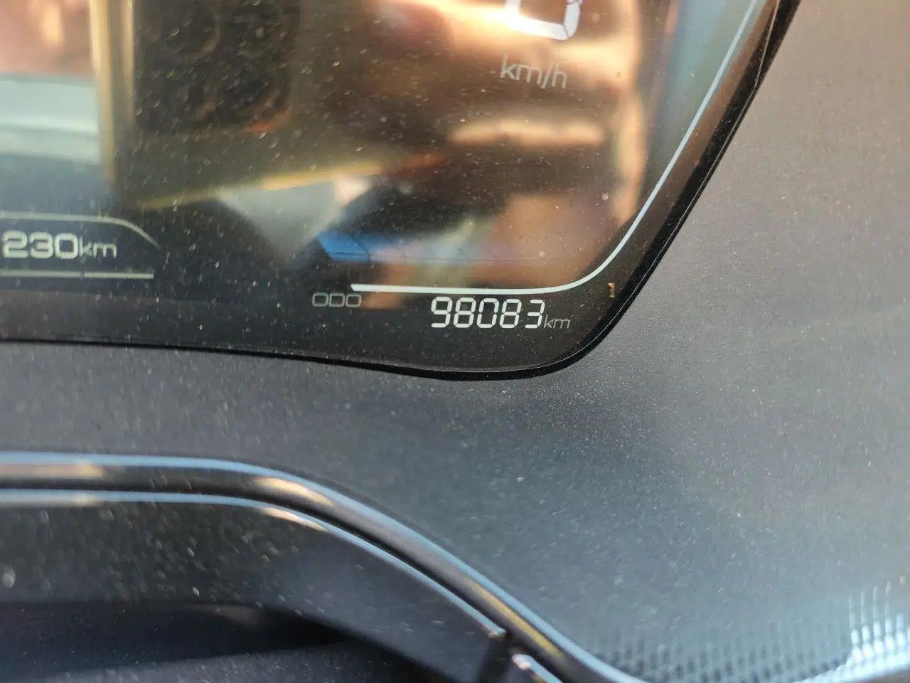 BYD Tang New Energy 2021 DM-i 112KM Prestige Model — миниатюра 12