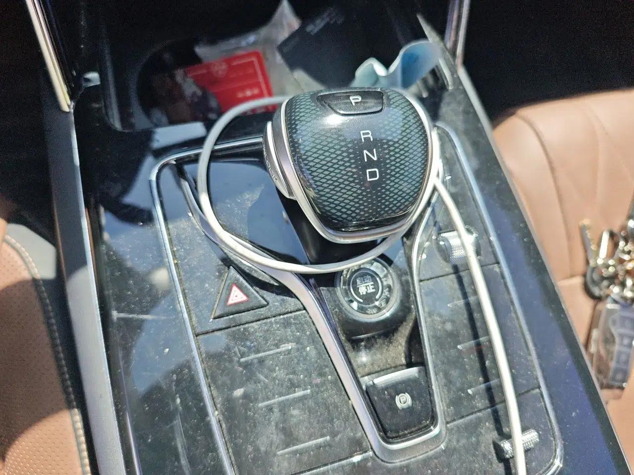 BYD Tang New Energy 2021 DM-i 112KM Prestige Model — миниатюра 14