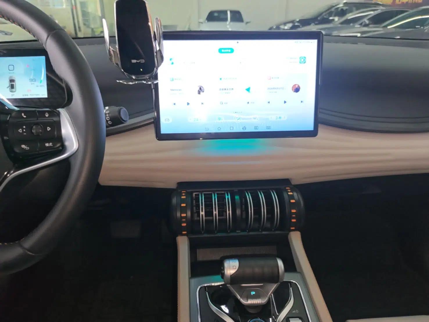 BYD Yuan PLUS 2024 Honor Edition 430KM Beyond Model — миниатюра 15