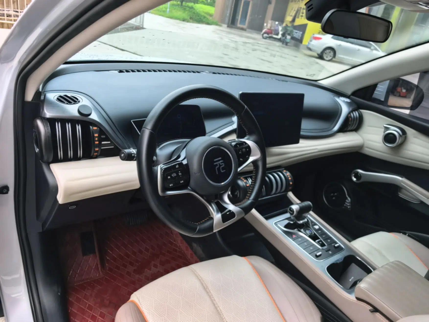 BYD Yuan PLUS 2024 Honor Edition 430KM Leading Model — миниатюра 12