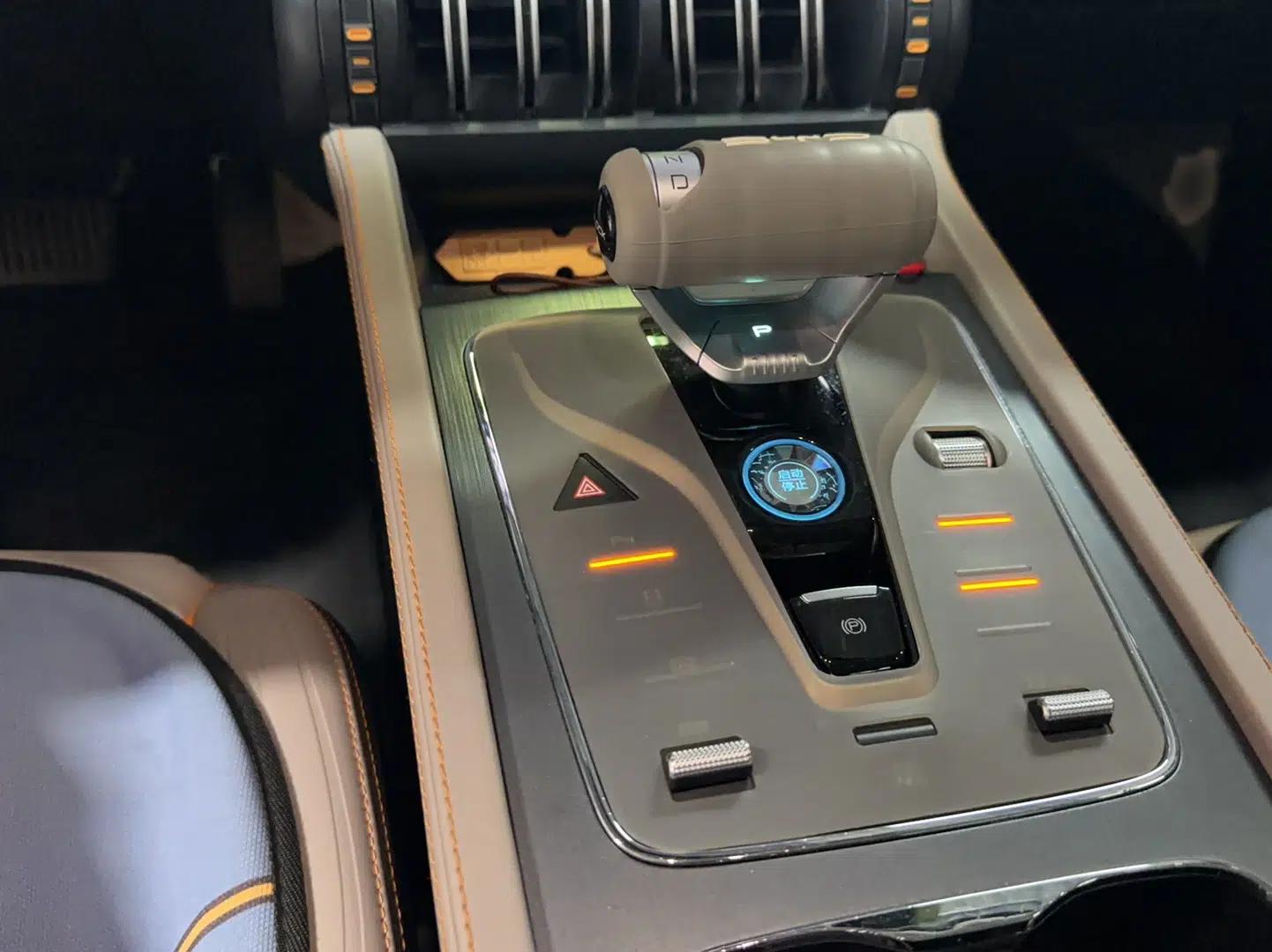 BYD Yuan PLUS 2024 Honor Edition 430KM Leading Model — миниатюра 11