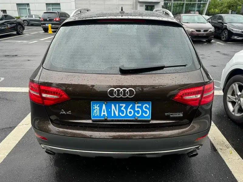 2014 Audi A4 (Imported) 40 TFSI allroad quattro plus version — миниатюра 3