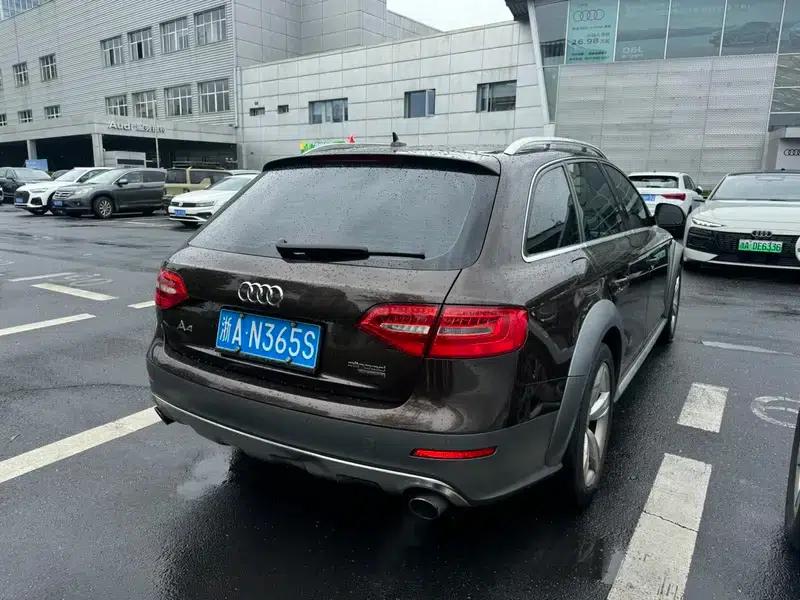 2014 Audi A4 (Imported) 40 TFSI allroad quattro plus version — миниатюра 4