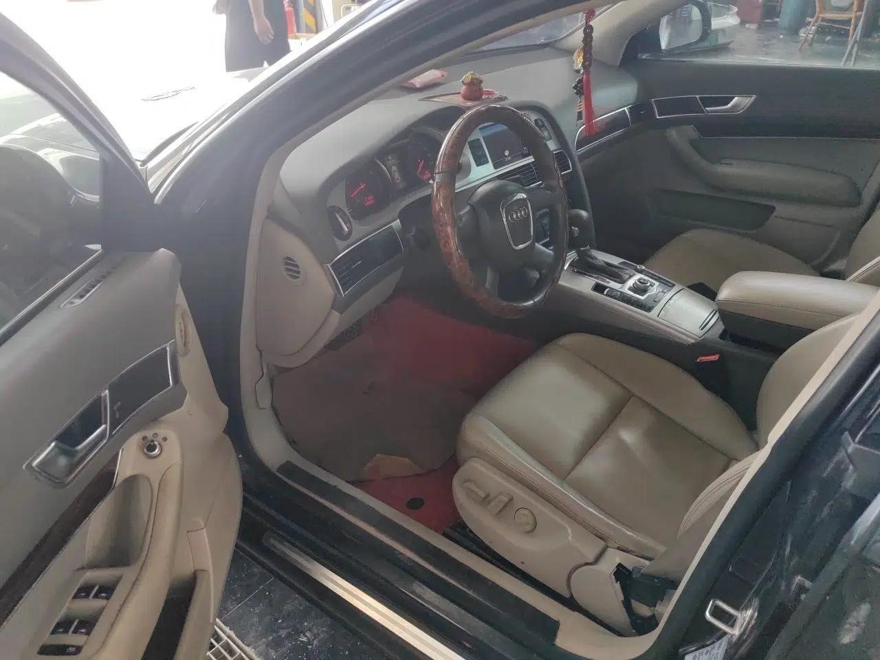 Audi A6L 2011 2.0 TFSI Automatic Standard Edition — миниатюра 16
