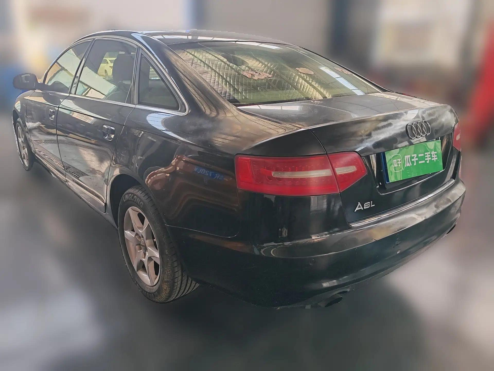 Audi A6L 2011 2.0 TFSI Automatic Standard Edition — миниатюра 4