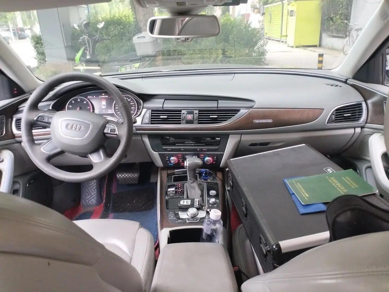 Audi A6L 2012 35 FSI Luxury Model — миниатюра 9