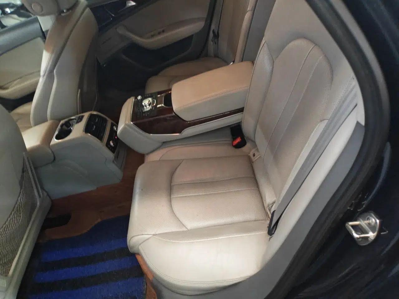 Audi A6L 2012 35 FSI Luxury Model — миниатюра 17