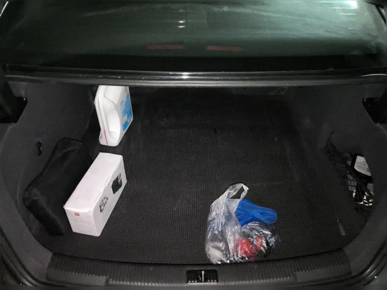 Audi A6L 2012 50 TFSI quattro Luxury Model — миниатюра 19