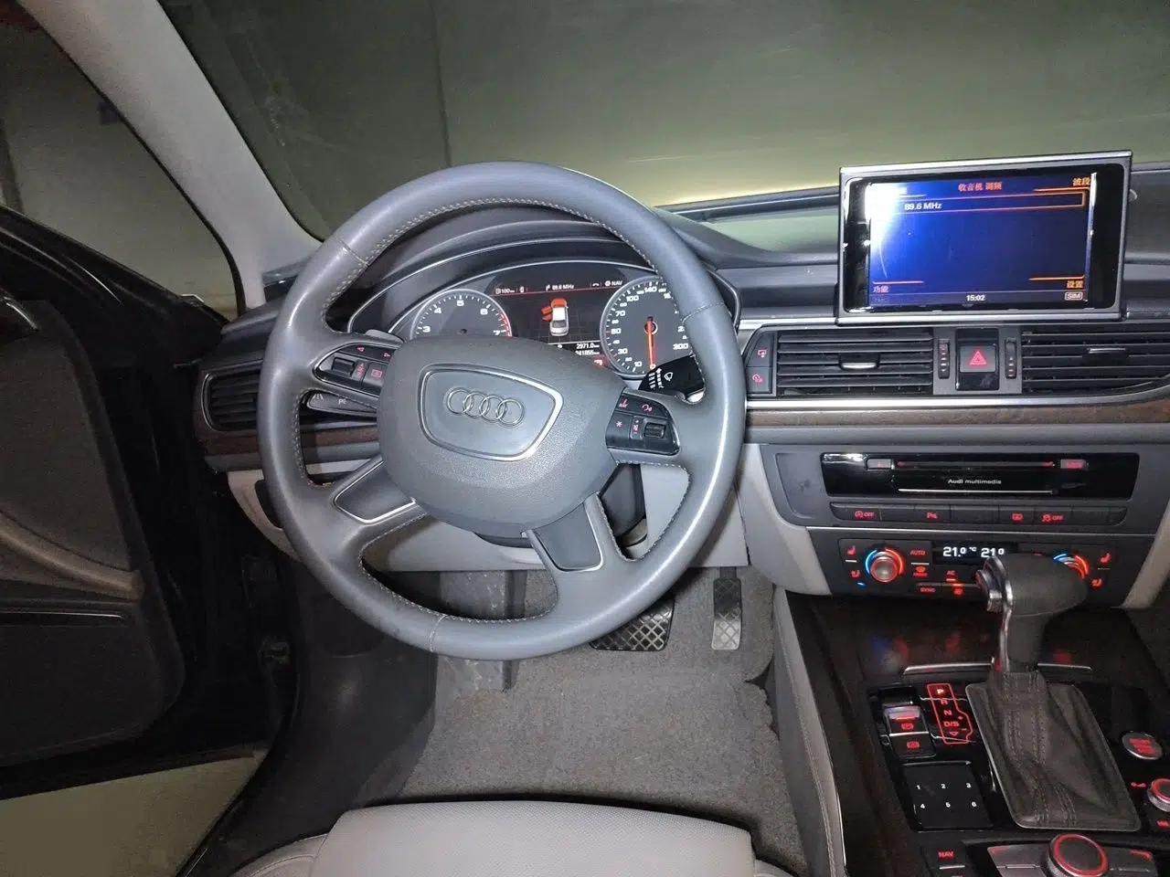 Audi A6L 2012 50 TFSI quattro Luxury Model — миниатюра 10