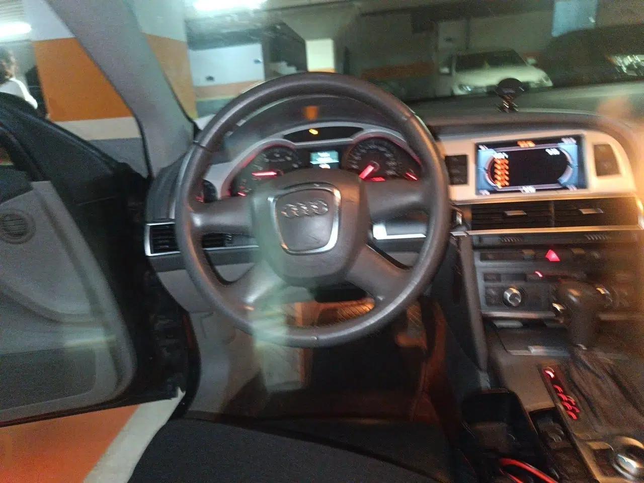 Audi A6L 2011 2.0 TFSI Automatic Standard Edition — миниатюра 10