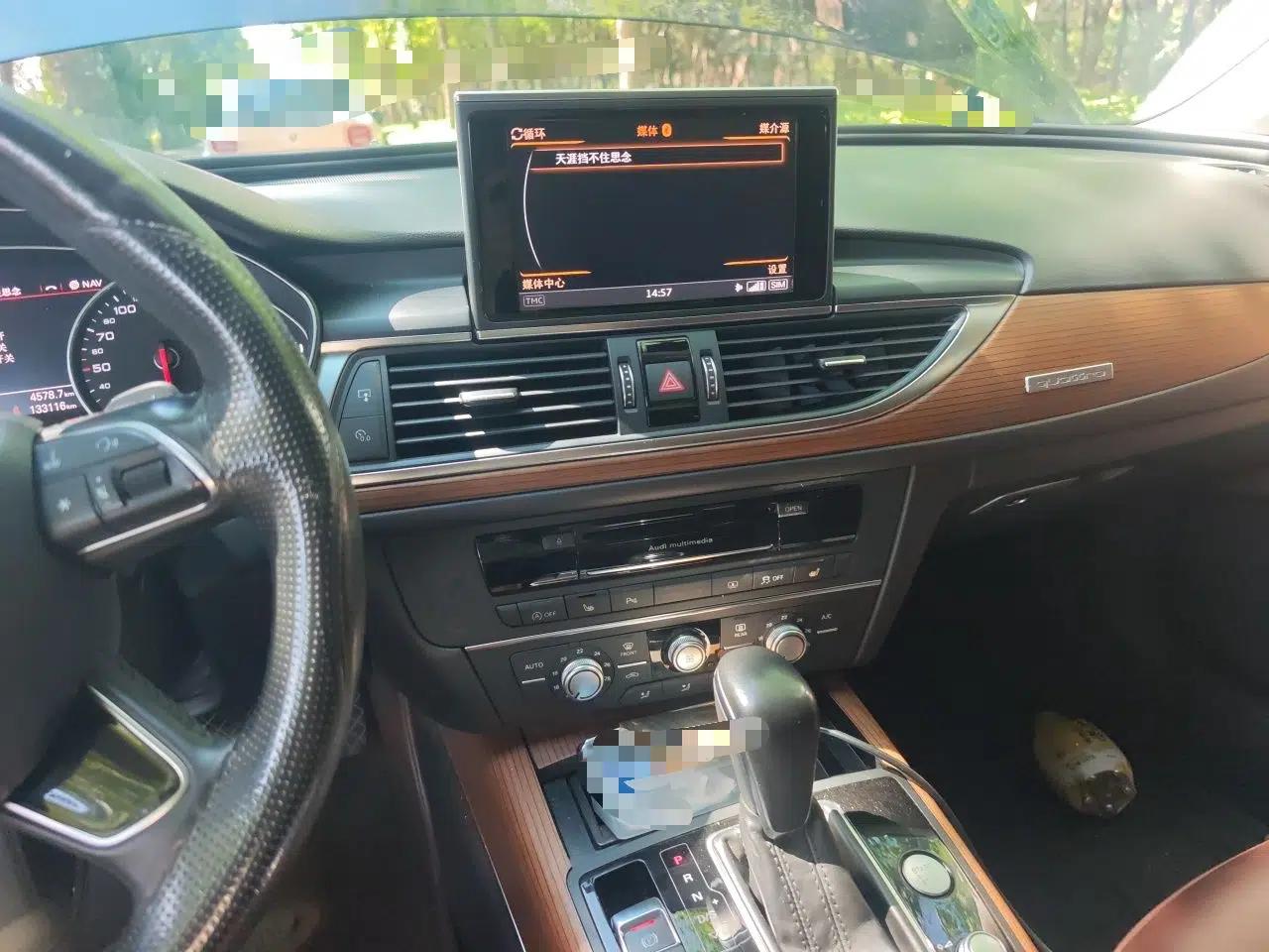 Audi A6L 2018 30th Anniversary Edition TFSI Trendy Model — миниатюра 13