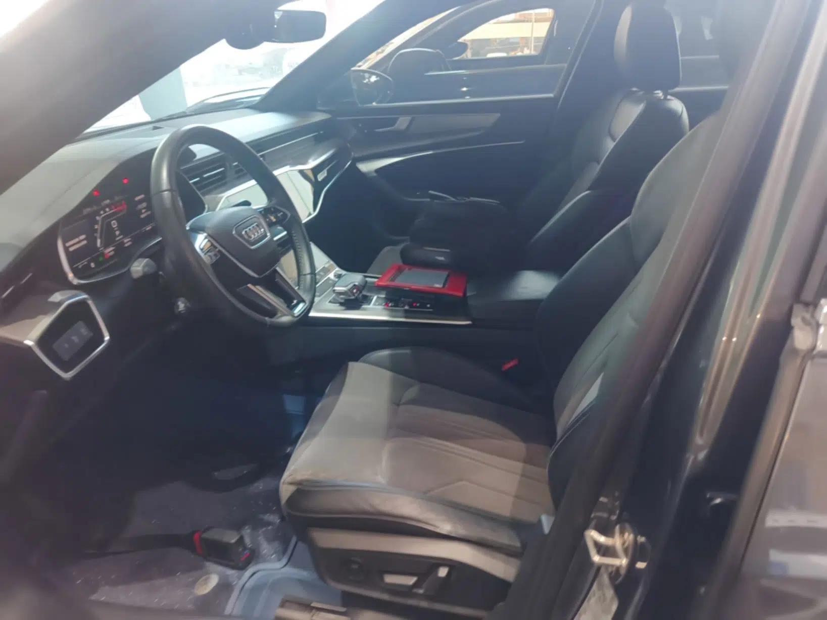 Audi A6L 2019 40 TFSI Luxury Dynamic Model — миниатюра 17