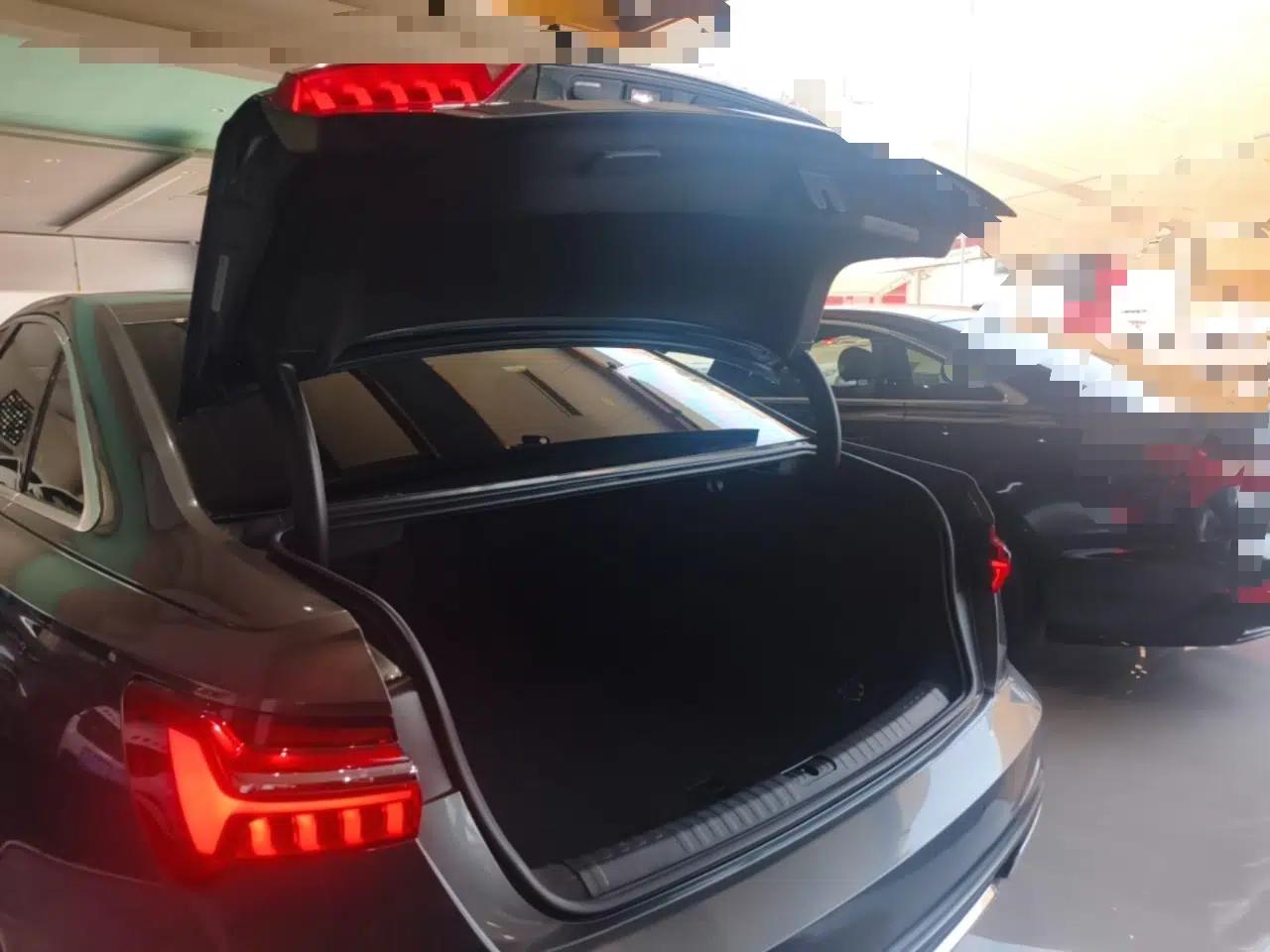 Audi A6L 2019 40 TFSI Luxury Dynamic Model — миниатюра 22