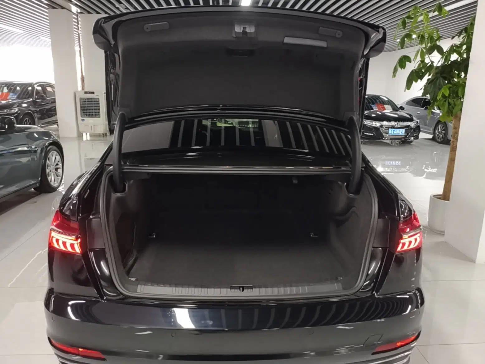 Audi A6L 2023 40 TFSI Luxury Prestige Edition — миниатюра 22
