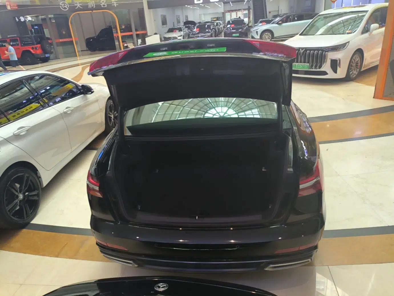 Audi A6L 2022 40 TFSI Luxury Dynamic Model — миниатюра 22