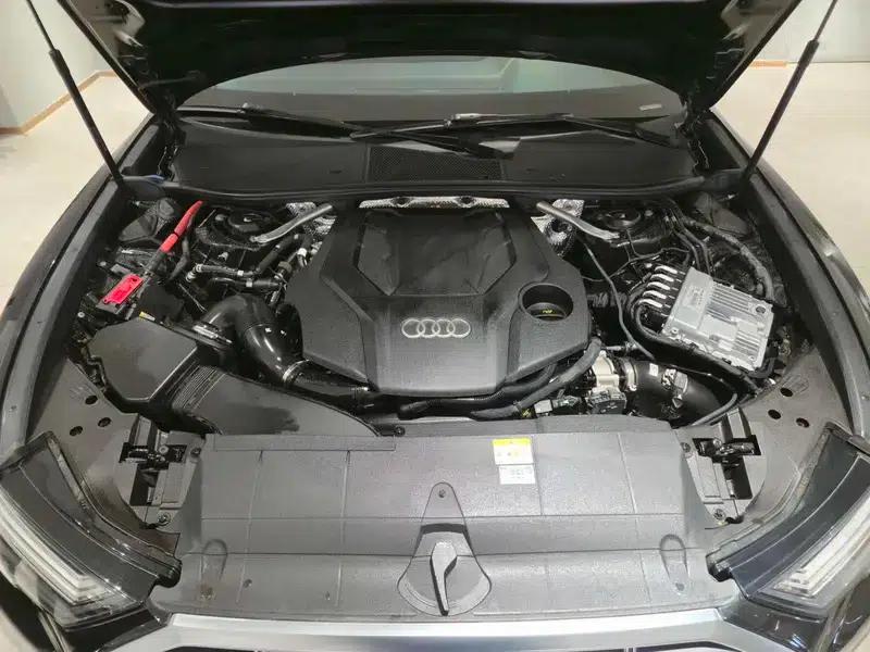2021 Audi A6 (Imported) allroad quattro Explorer 55 TFSI Premium Off-Road Model — миниатюра 7