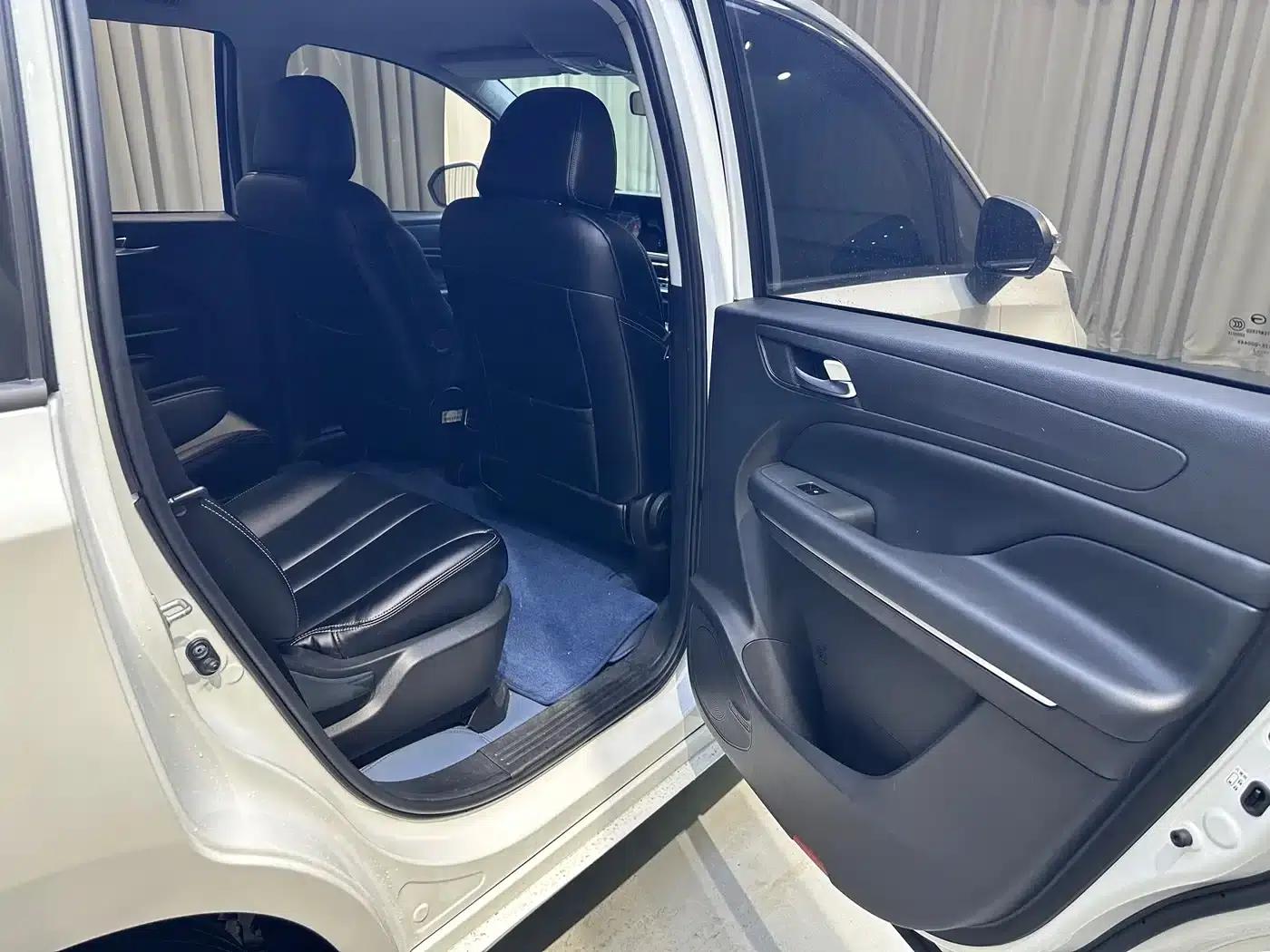 Trumpchi M6 2021 270T DCT Elite Edition (7-seater) — миниатюра 19