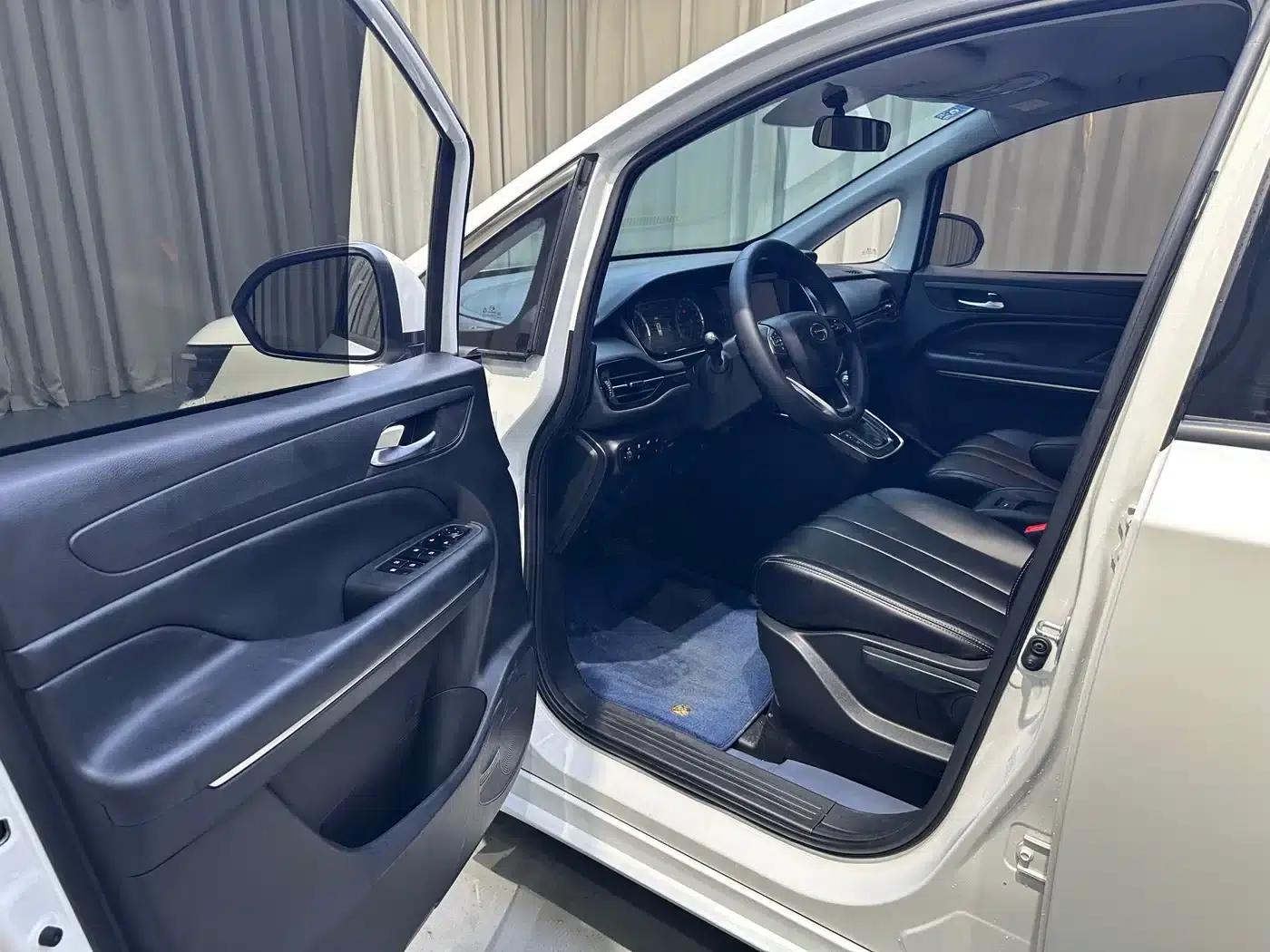 Trumpchi M6 2021 270T DCT Elite Edition (7-seater) — миниатюра 8