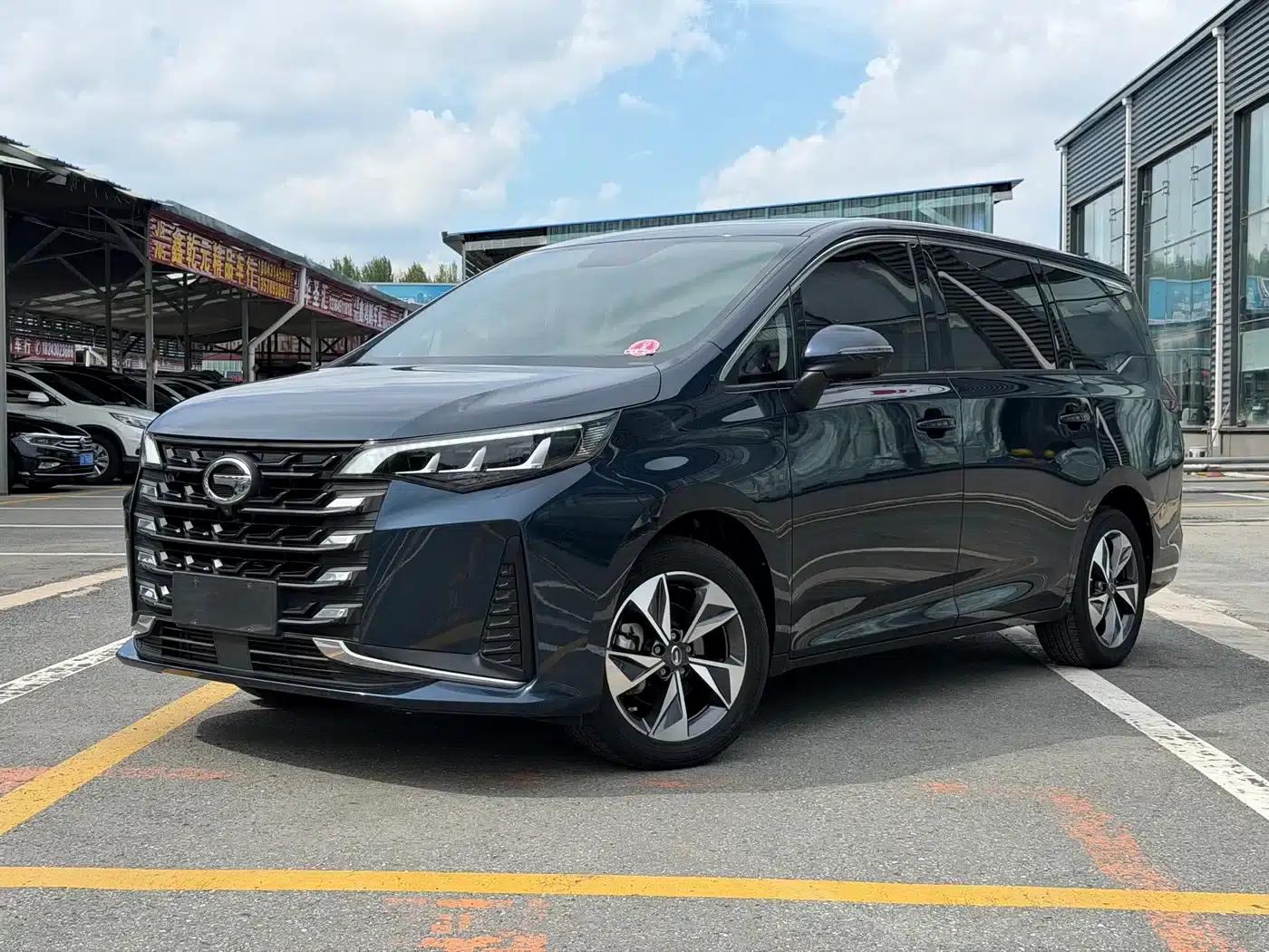 Trumpchi M6 2021 270T DCT Premium Edition (7-seater) — миниатюра 1
