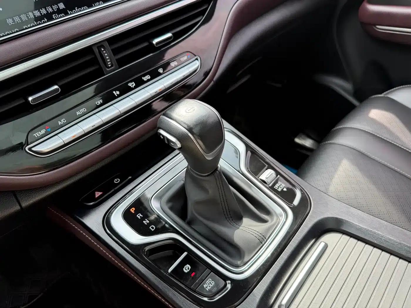 Trumpchi M6 2021 270T DCT Premium Edition (7-seater) — миниатюра 19