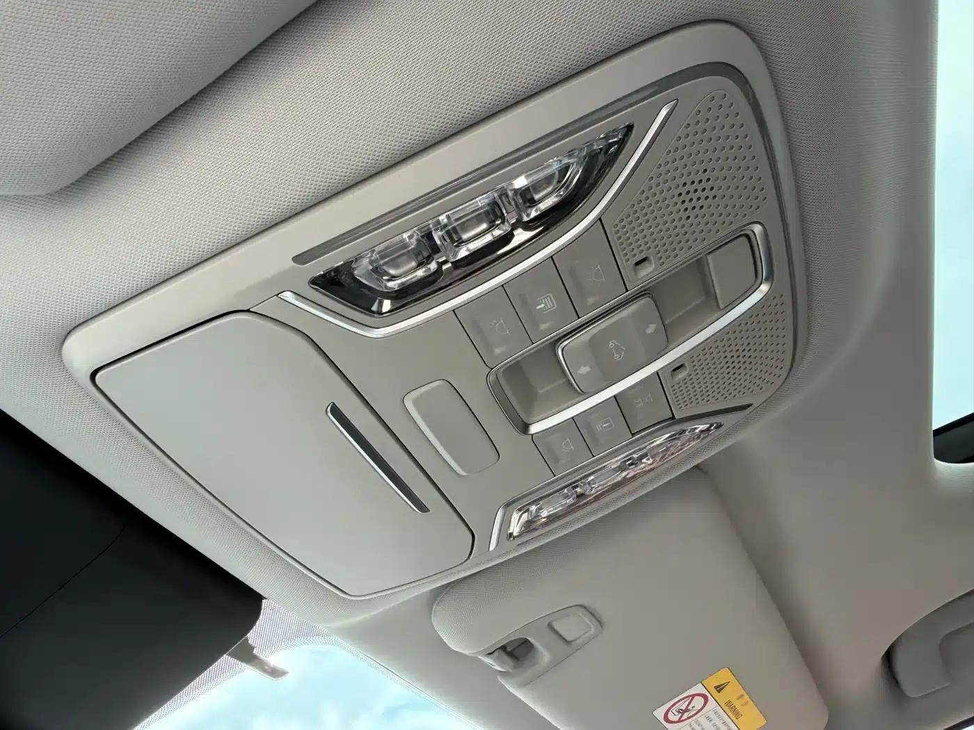 Trumpchi M6 2021 270T DCT Premium Edition (7-seater) — миниатюра 21