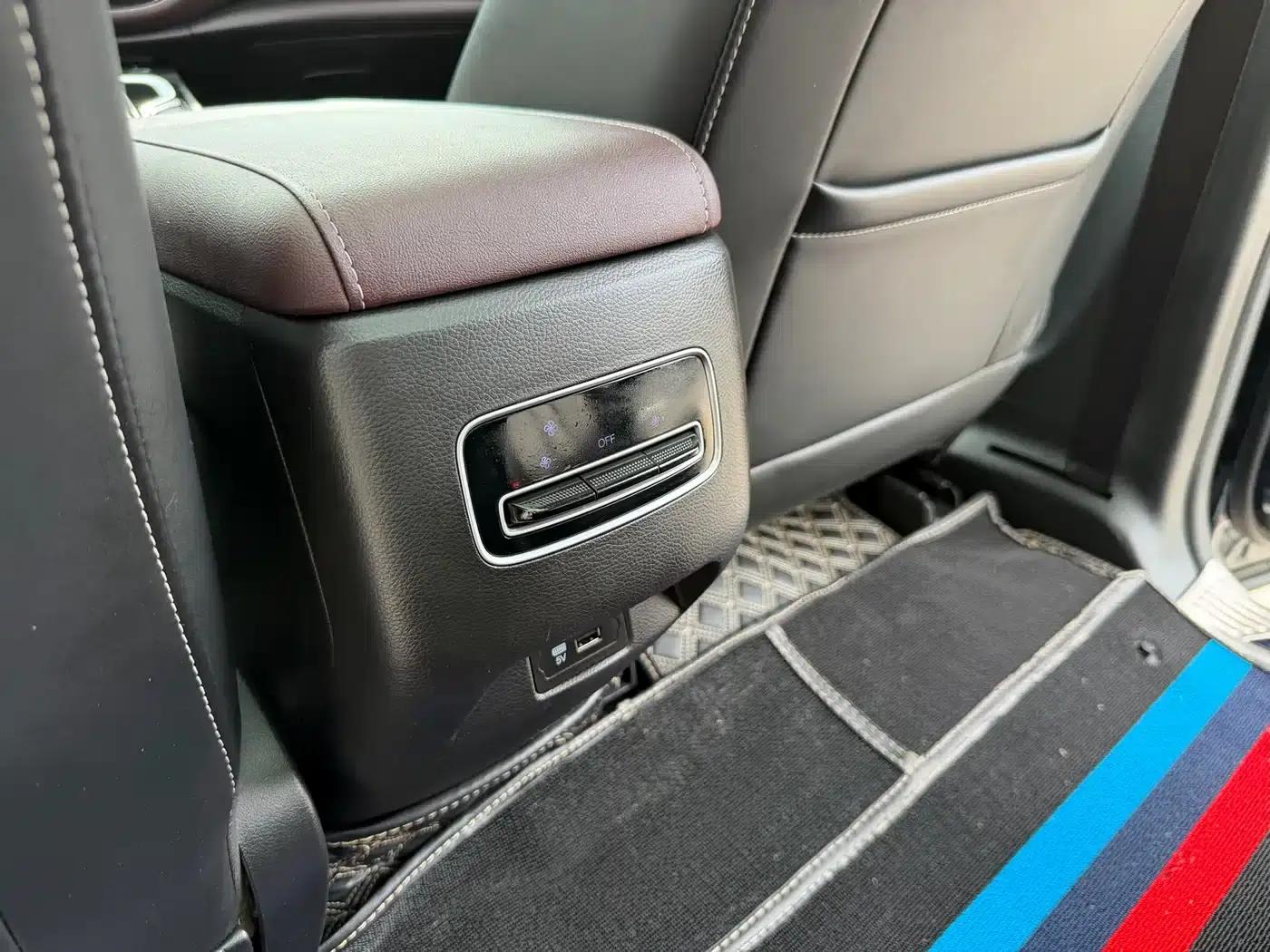 Trumpchi M6 2021 270T DCT Premium Edition (7-seater) — миниатюра 7