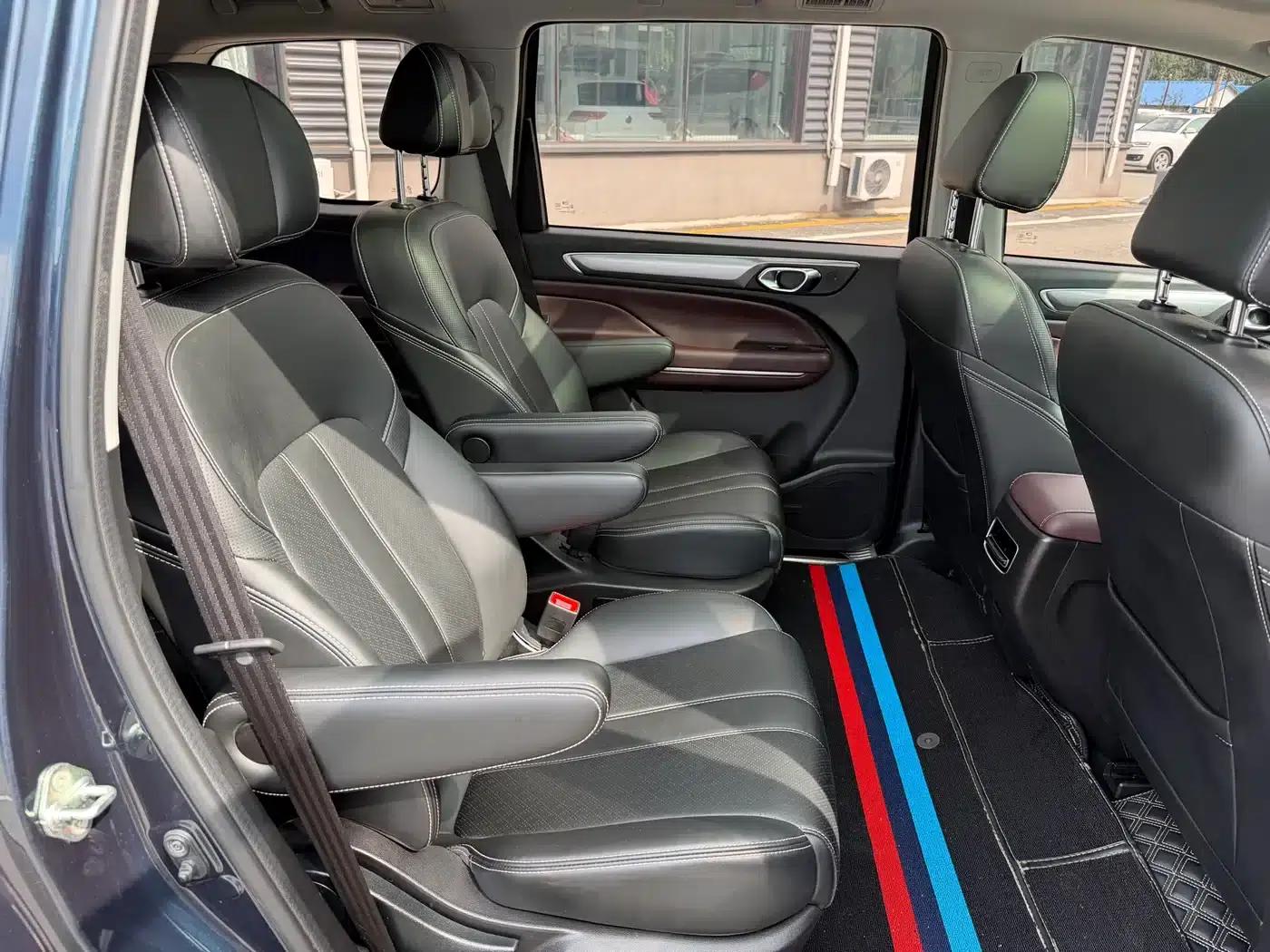 Trumpchi M6 2021 270T DCT Premium Edition (7-seater) — миниатюра 9