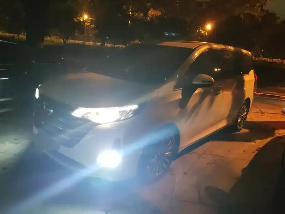 Trumpchi M6 2019 270T DCT Premium Edition (7-seater) National VI Emission Standard — миниатюра 1