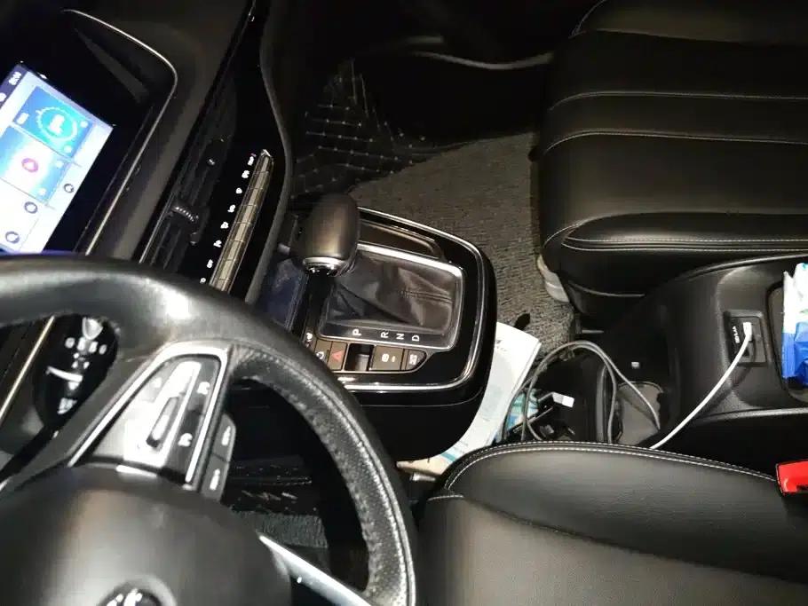 Trumpchi M6 2019 270T DCT Premium Edition (7-seater) National VI Emission Standard — миниатюра 16