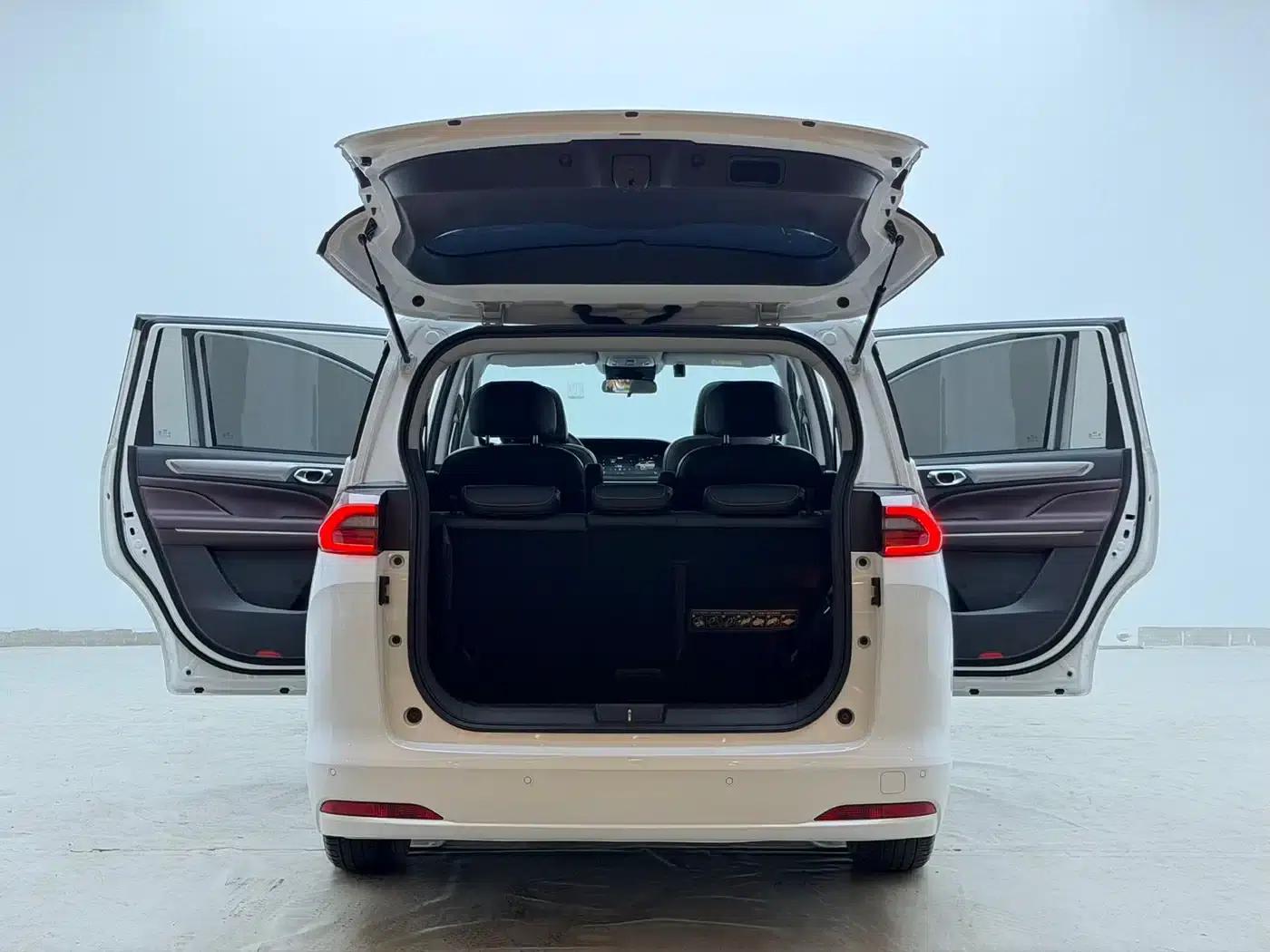 Trumpchi M6 2021 PRO 270T DCT Luxury Edition — миниатюра 23