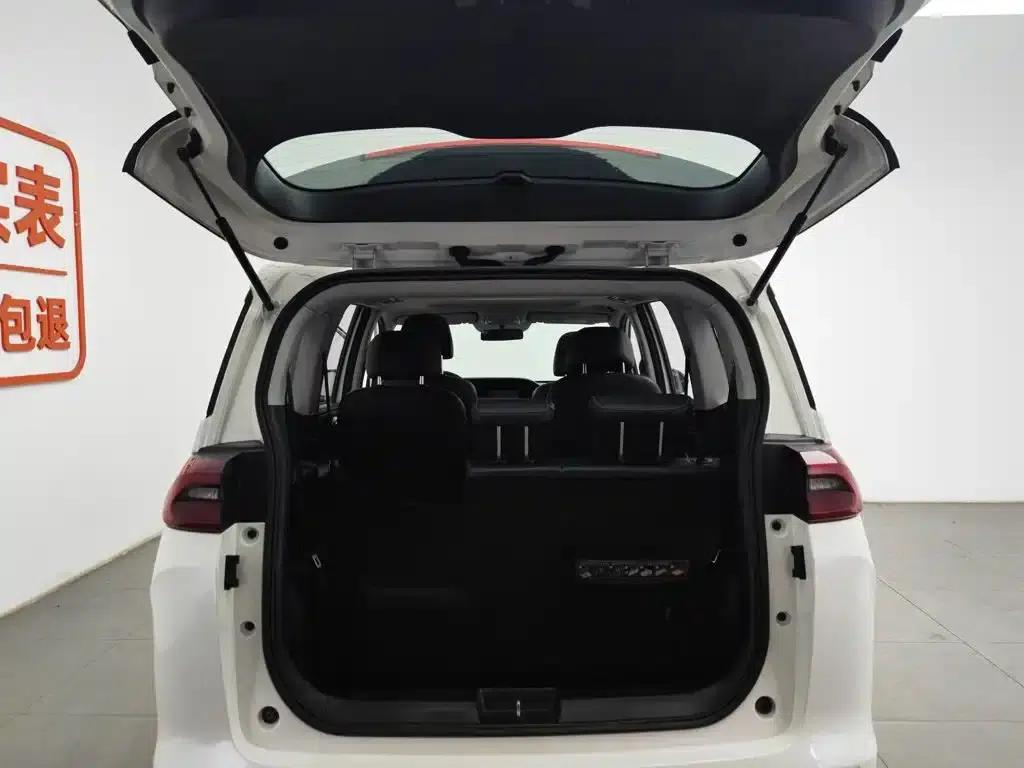 Trumpchi M6 2021 270T DCT Luxury Edition (7-seater) — миниатюра 16