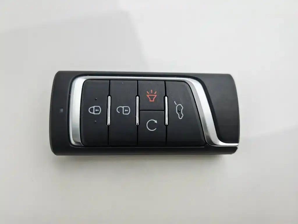 Trumpchi M6 2021 270T DCT Luxury Edition (7-seater) — миниатюра 19