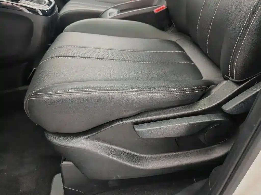 Trumpchi M6 2021 270T DCT Luxury Edition (7-seater) — миниатюра 20