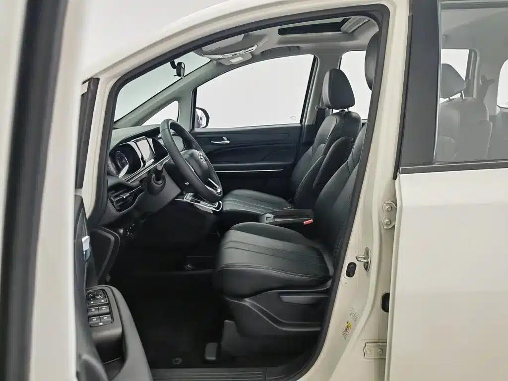 Trumpchi M6 2021 270T DCT Luxury Edition (7-seater) — миниатюра 10