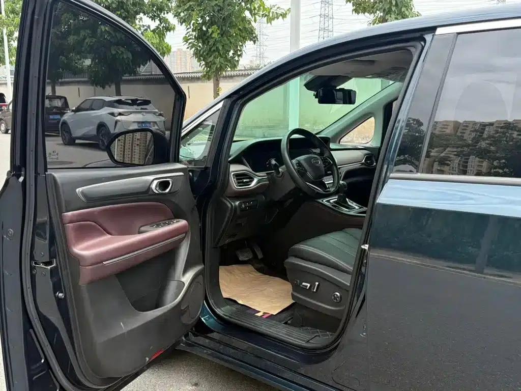 Trumpchi M6 2021 PRO 270T Automatic Luxury Edition — миниатюра 3