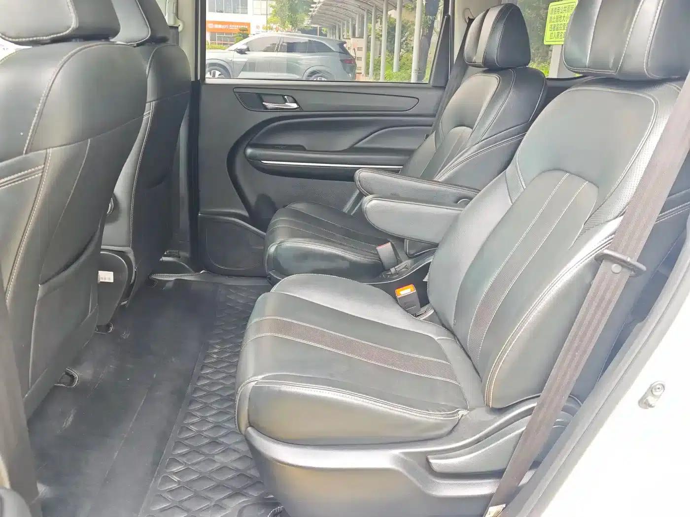 Trumpchi M6 2021 270T DCT Luxury Edition (7-seater) — миниатюра 12