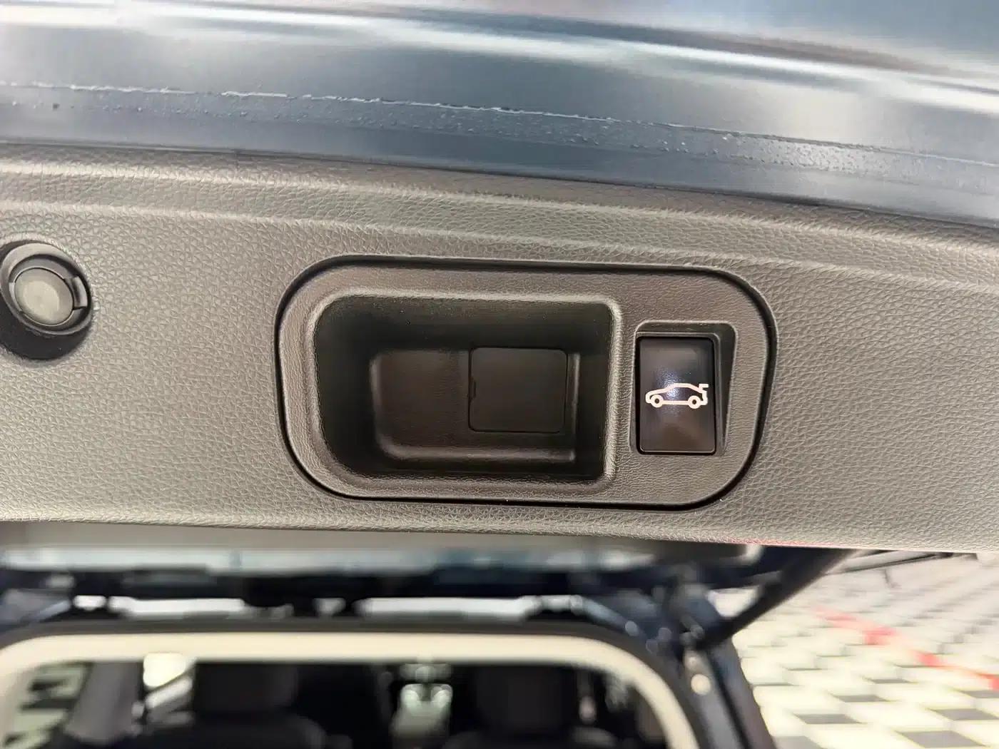 Trumpchi M6 2021 PRO 270T DCT Premium Edition — миниатюра 15