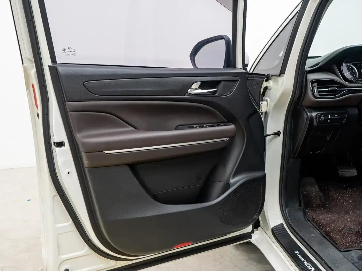 Trumpchi M6 2019 270T DCT Premium Edition (7-seater) National VI Emission Standard — миниатюра 11
