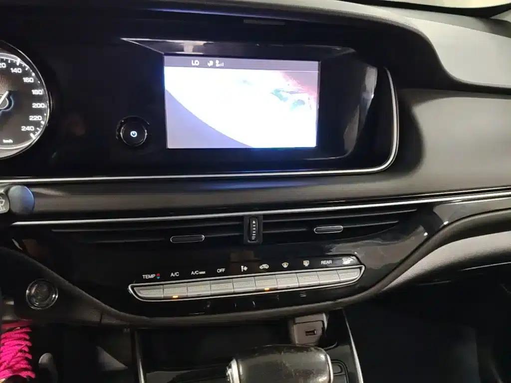 Trumpchi M6 2021 270T DCT Elite Edition (7-seater) — миниатюра 20