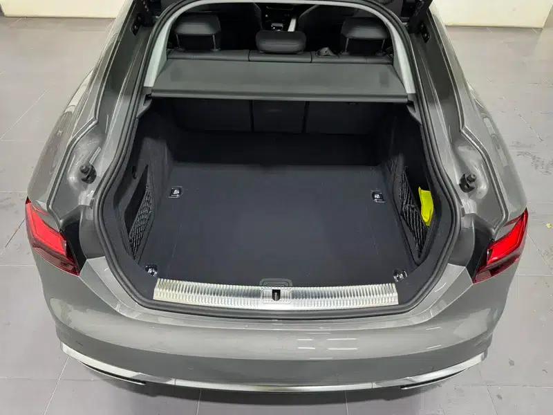 Audi A5 2024 Sportback 40 TFSI Fashion Dynamic Edition — миниатюра 11