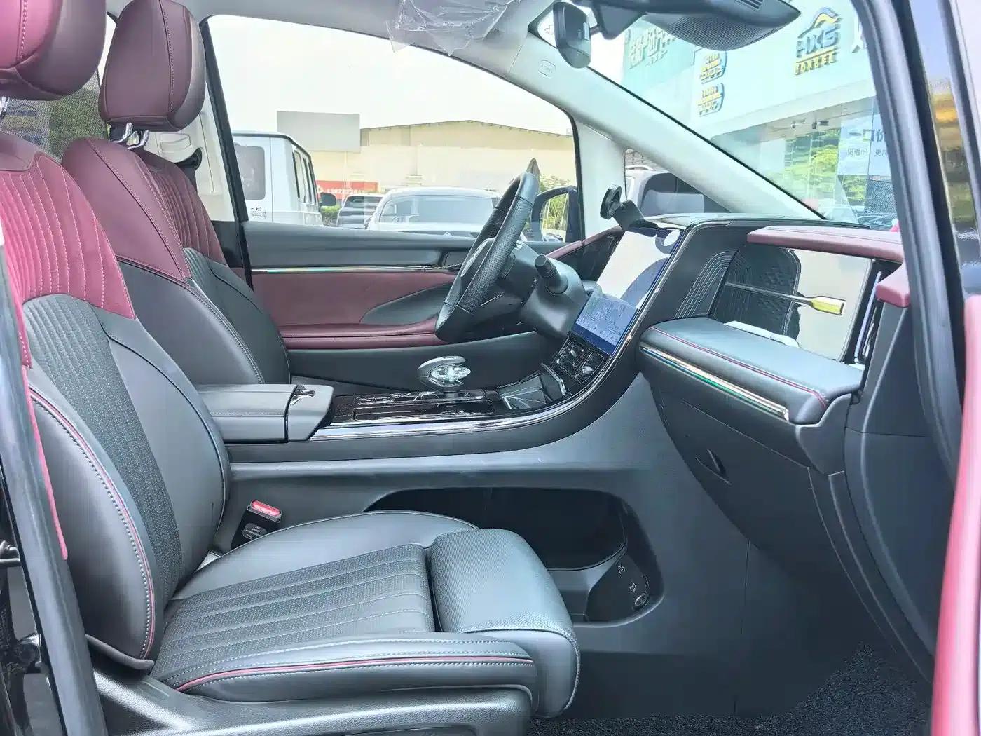 Trumpchi E9 2023 E9 Champion Edition — миниатюра 24
